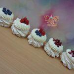 pavlova mini mix ovoce